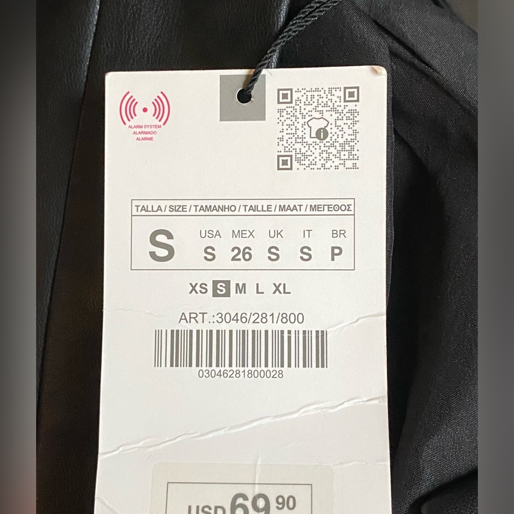 NWT. Zara Black Faux Leather Peplum Blazer/Jacket. Size L, XL. - Picture 16 of 16